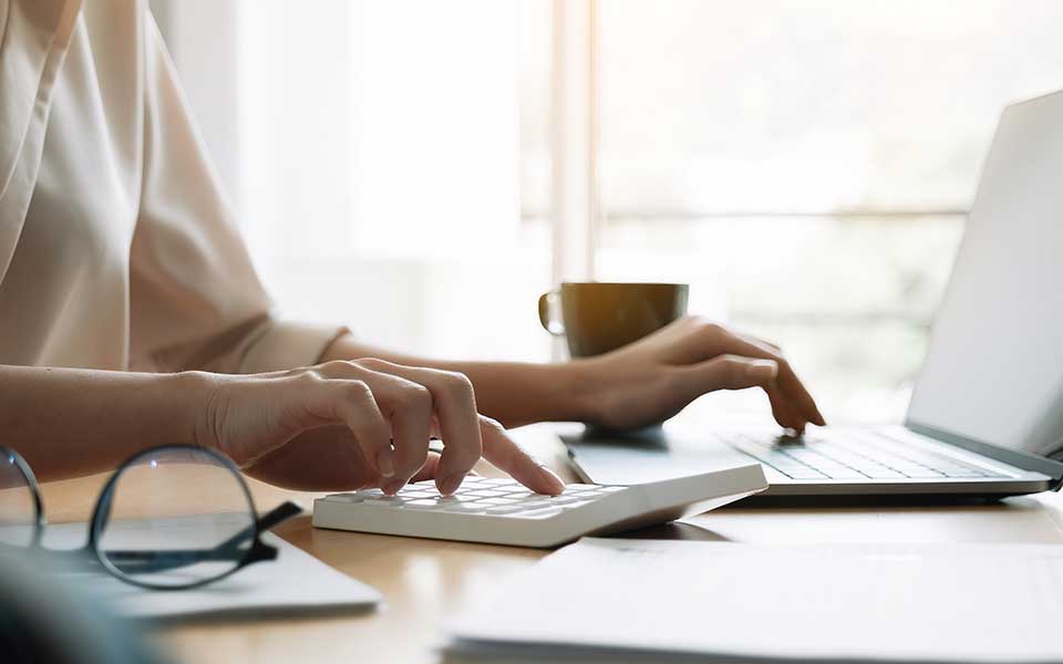 Women Using COmputer